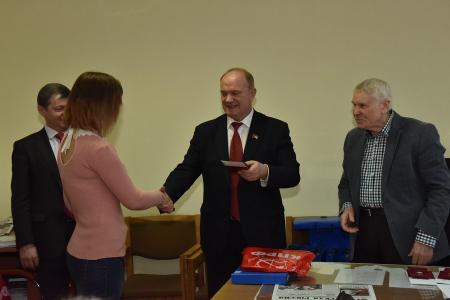 Г.А. Зюганов поздравил лауреатов премии «Слово к народу» за 2015 год