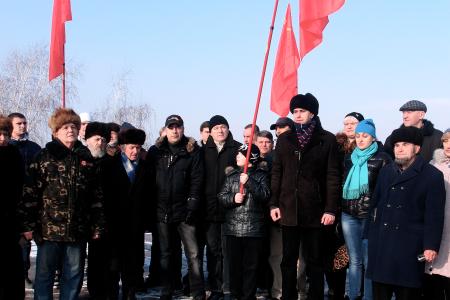 Луганские коммунисты отмечают 135-летие со Дня рождения Климента Ворошилова