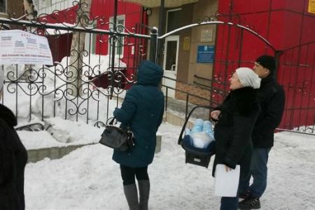 Коммунисты Южно-Сахалинска проводят серию пикетов с требование роспуска городской думы