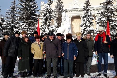 Коммунисты Московской области чтят память вождя
