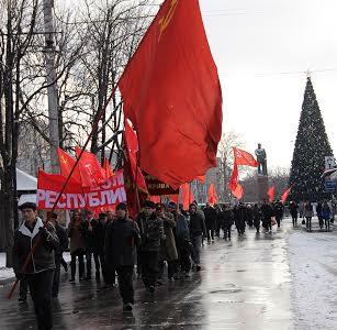 В Симферополе состоялся митинг, посвященный 25-й годовщине проведения Всекрымского референдума о воссоздании Крымской АССР