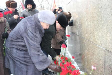 Тюменские коммунисты провели митинг,  посвященный Дню памяти В.И. Ленина