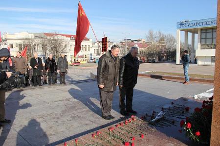 День памяти Владимира Ильича Ленина отметили в Крыму