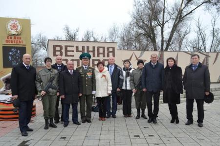 Первый секретарь Калмыцкого рескома КПРФ Н.Э. Нуров принял участие в торжественных мероприятиях в селе Дивное