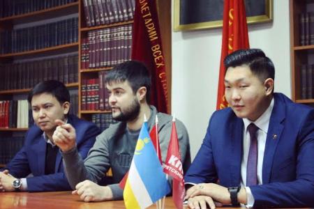 Красноярский комсомольский мини-футбольный клуб «Маршал» впервые выступил в "Кубке горсовета" по мини-футболу в Улан-Удэ