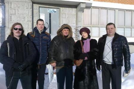 Москва. Южное  Медведково  помогает  Донбассу