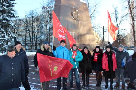 Рязанская область: Ленин и теперь живее всех живых!