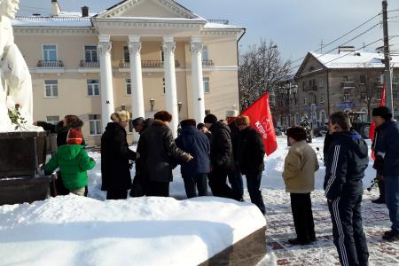 Коммунисты Московской области чтят память вождя