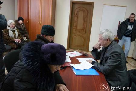 «Троекуровская аномалия». Н.В. Разворотнев провёл приём избирателей в селе Троекурово Лебедянского района