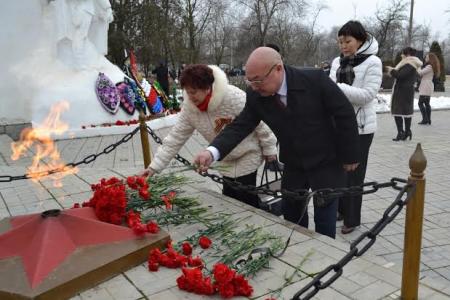 Первый секретарь Калмыцкого рескома КПРФ Н.Э. Нуров принял участие в торжественных мероприятиях в селе Дивное