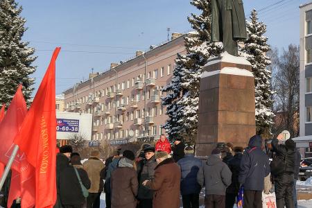 Коммунисты города Иваново почтили память В.И. Ленина