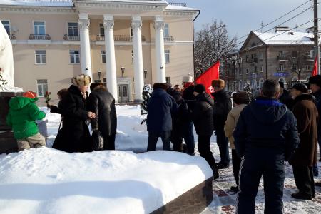 Коммунисты Московской области чтят память вождя