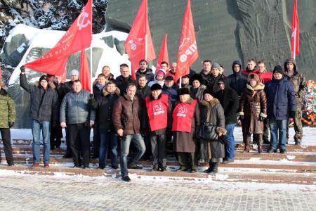 Будем верны идеалам победителей! Мероприятия воронежских коммунистов в честь 73-й годовщины освобождения города