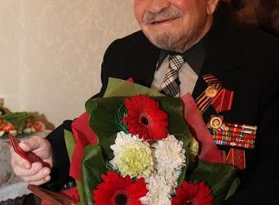 Псков. Исполнилось 100 лет коммунисту с 1942 года Антону Петровичу Лихачёву