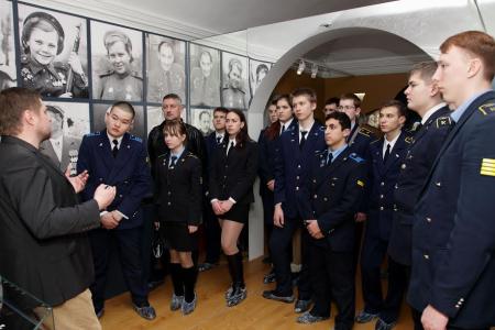 «Будущее авиации в надежных руках»: по приглашению Алексея Русских Госдуму посетили курсанты авиационного колледжа