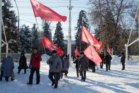 Саратовские коммунисты почтили память Владимира Ильича Ленина