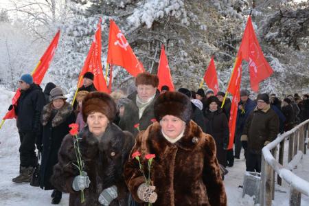 Коммунисты Ленинградской области приняли участие в мероприятиях по празднованию 73-летия прорыва блокады Ленинграда