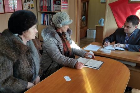 Приморский край. Депутат-коммунист Госдумы Алексей Корниенко провёл приём граждан в городе Артёме