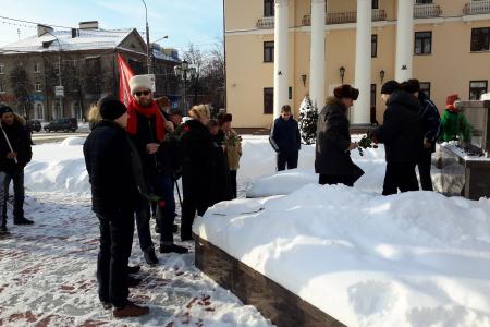 Коммунисты Московской области чтят память вождя