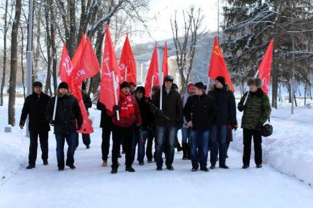 Будем верны идеалам победителей! Мероприятия воронежских коммунистов в честь 73-й годовщины освобождения города