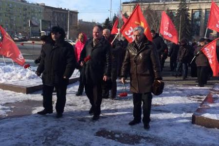 Сталинградские коммунисты провели акцию, посвященную памяти Владимира Ильича Ленина