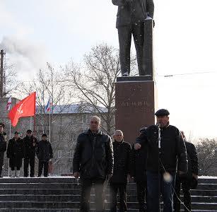 В Симферополе состоялся митинг, посвященный 25-й годовщине проведения Всекрымского референдума о воссоздании Крымской АССР