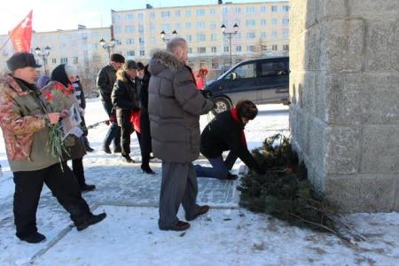 Магаданские коммунисты провели митинг, посвященный памяти В.И. Ленина 