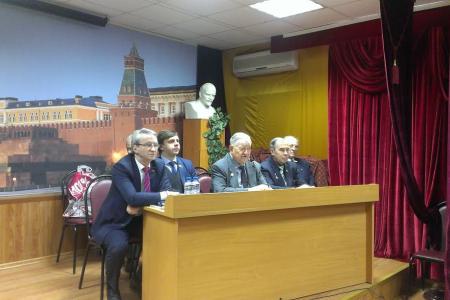 Депутаты-коммунисты встретились с ветеранами Москвы