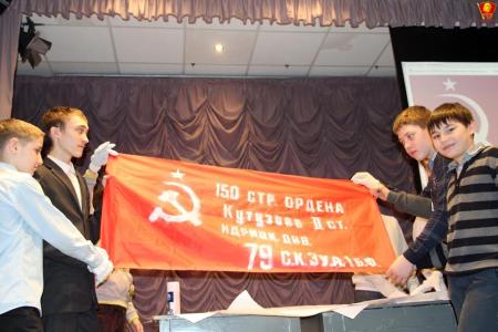 Самарские комсомольцы провели урок мужества в школе