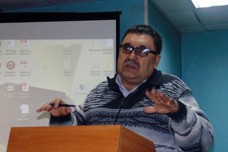 Алтайский край. На заседании политклуба барнаульские коммунисты обсудили формы и методы агитационной работы