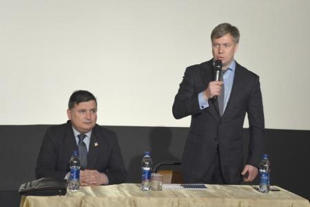 «Не обещать, а делать»: Депутат Госдумы Алексей Русских встретился с жителями Воскресенского района Московской области