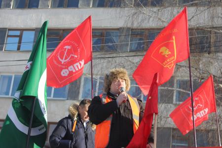 Свердловские коммунисты вместе с жителями Невьянского городского округа выступили против коммунального беспредела