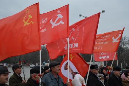 Коммунисты почтили минутой молчания память героев-освободителей Ростова-на-Дону