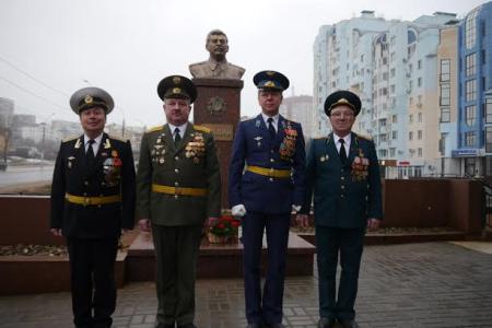 Акция липецких коммунистов в день 98-ой годовщины создания Рабоче-крестьянской Красной Армии