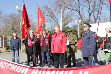 В Краснодаре прошла акция Союза Советских офицеров и КПРФ в честь Дня Советской Армии и Военно-морского флота