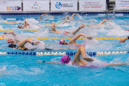 «Кубок чемпионов» СК КПРФ по плаванию собрал более 400 участников со всей страны!