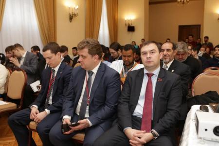 Г.А. Зюганов: «Нам необходимо единство молодежи в борьбе за мир и справедливость»