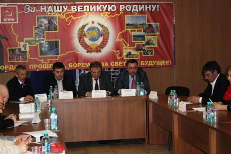 В Нальчике прошел "круглый стол", в ходе которого КБРО КПРФ представило 10 тезисов Г.А. Зюганова по выводу страны из кризиса