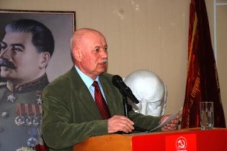 Виктор Гончаров на V Пленуме Ставропольского крайкома КПРФ: Власть будет отчаянно бороться, чтобы удержать свои позиции