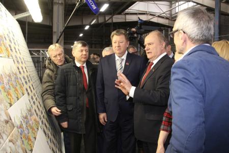 Г.А. Зюганов и В.В. Потомский посетили завод Керама Марацци в Орле