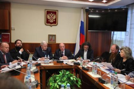 Депутаты-коммунисты приняли участие в расширенном заседании Межфракционной депутатской группы по защите христианских ценностей 