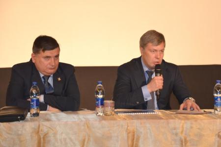 «Не обещать, а делать»: Депутат Госдумы Алексей Русских встретился с жителями Воскресенского района Московской области