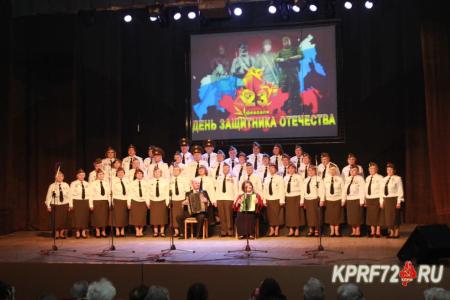Тюменская область. Депутат-коммунист Тамара Казанцева поздравила городской клуб ветеранов с праздником Советской Армии