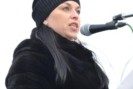 «Правительство Медведева - в отставку! Ни одного голоса представителям партии воров и жуликов на выборах». В Ярославле прошла акция  протеста