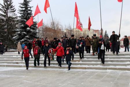 Челябинские коммунисты отметили 98-ую годовщину создания Красной Армии