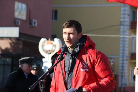 Брянские коммунисты вышли на митинг вместе с представителями «оптимизируемого» троллейбусного депо