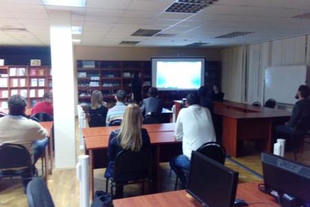 Белгородская область. Депутат Белгородской областной Думы Анастасия Байбикова провела лекцию на тему гражданской активности