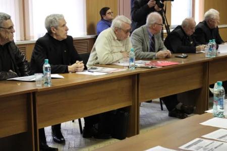 В Нальчике прошел "круглый стол", в ходе которого КБРО КПРФ представило 10 тезисов Г.А. Зюганова по выводу страны из кризиса