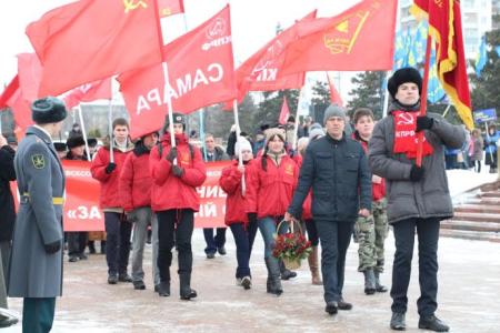 Самарские коммунисты отметили День Советской армии и Военно-морского флота 