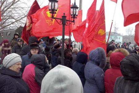 Орловские коммунисты провели праздничный митинг, посвящённый Дню Советской Армии и Военно-Морского Флота